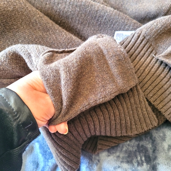 Women Cardigan swetar - Picture 9 of 9